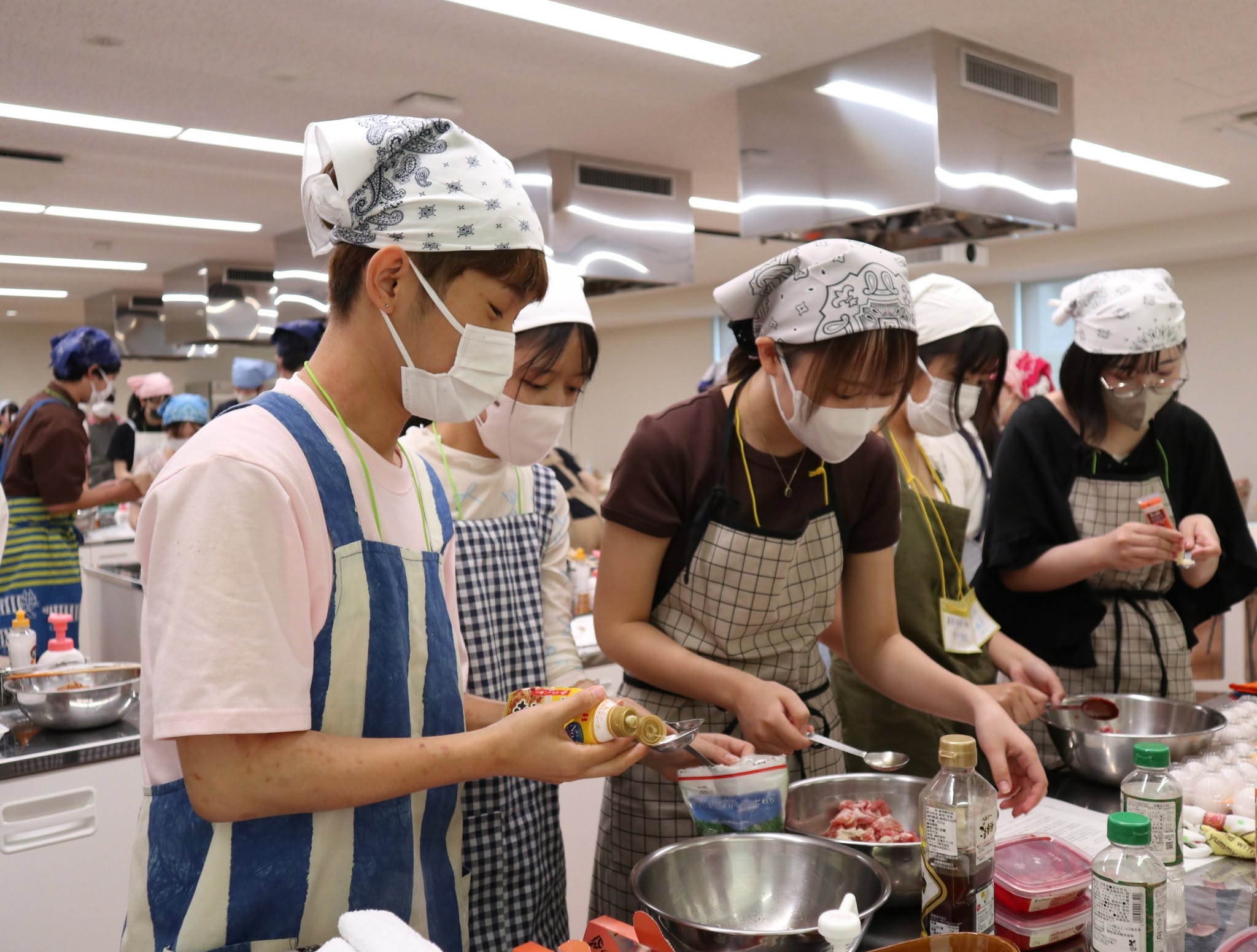昼食プログラムの様子1